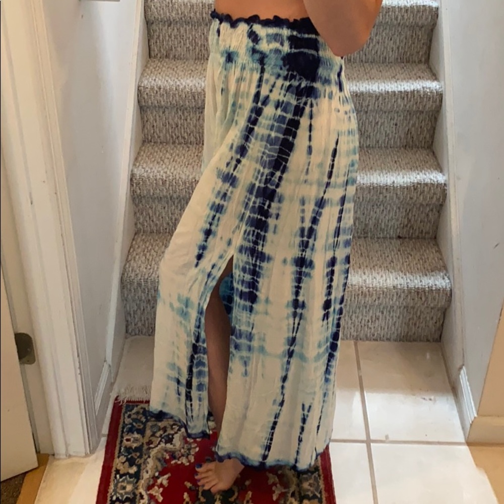 Angie Blue tie dye maxi skirt🤍